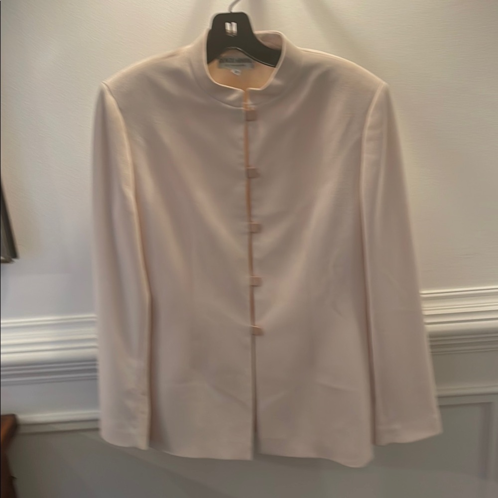 Giorgio Armani Light Pink Blazer Tailored Sophistication